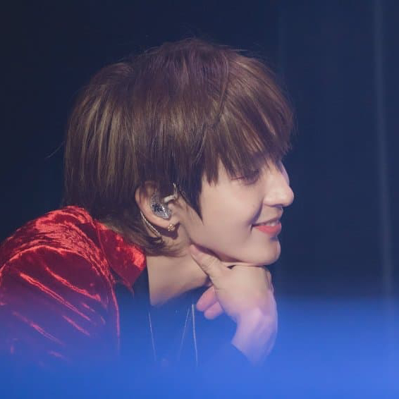 A moment captured by a fan of Lee Joongi