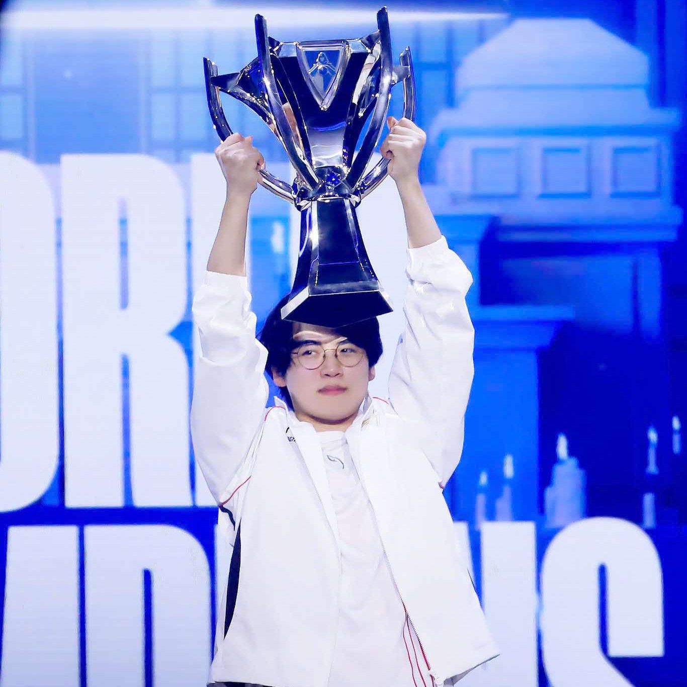 Recent activity shot of Gumayusi