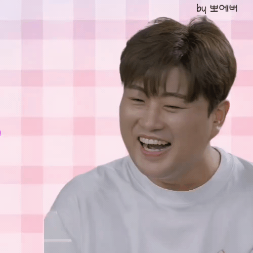 Behind-the-scenes cut of Kim Hojoong