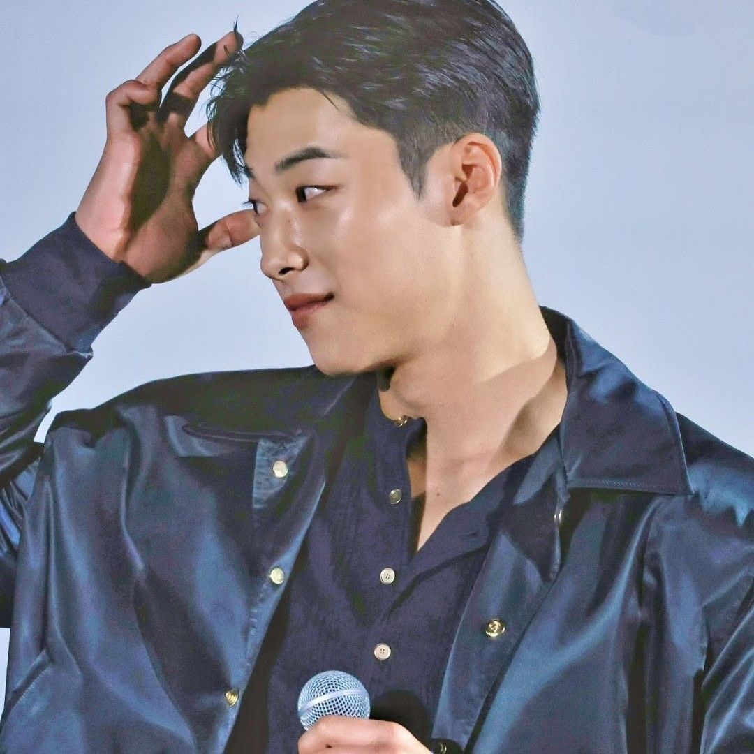 Behind-the-scenes cut of Woo Dohwan