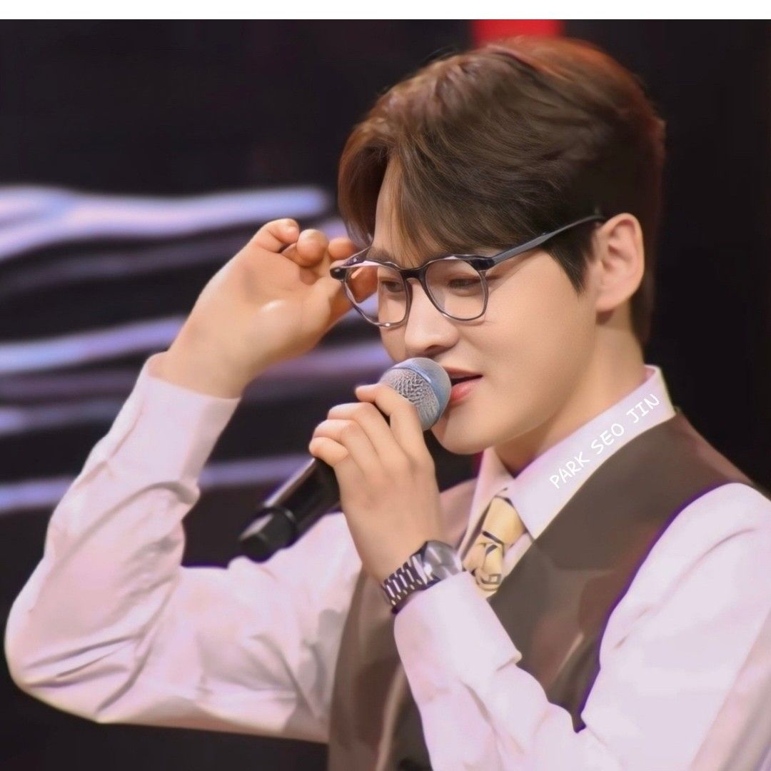 朴瑞鎮的最新照片