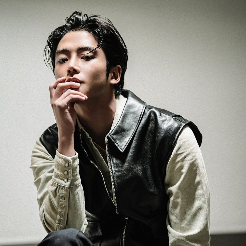 Cuplikan di balik layar dari Rowoon