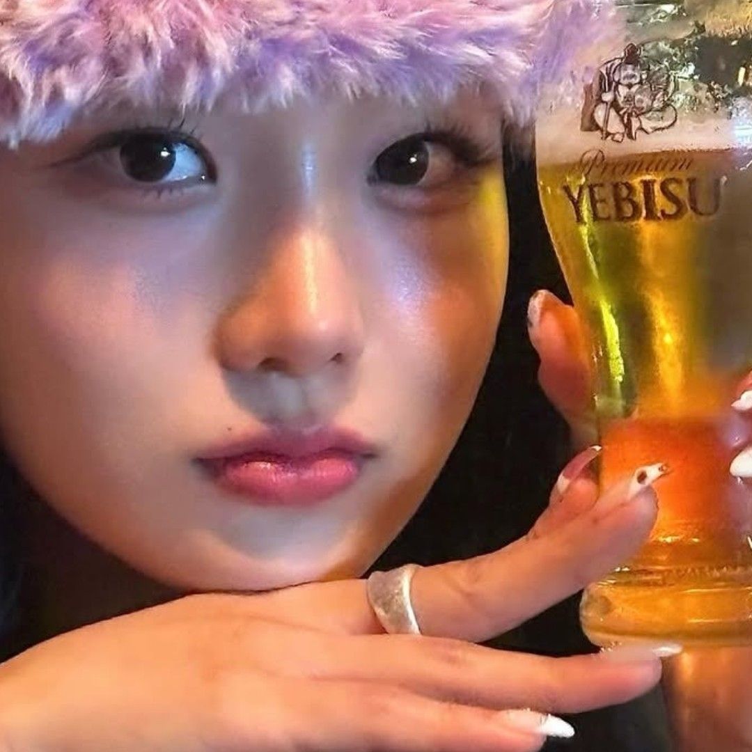 A moment captured by a fan of Kim Soyeon (2004)