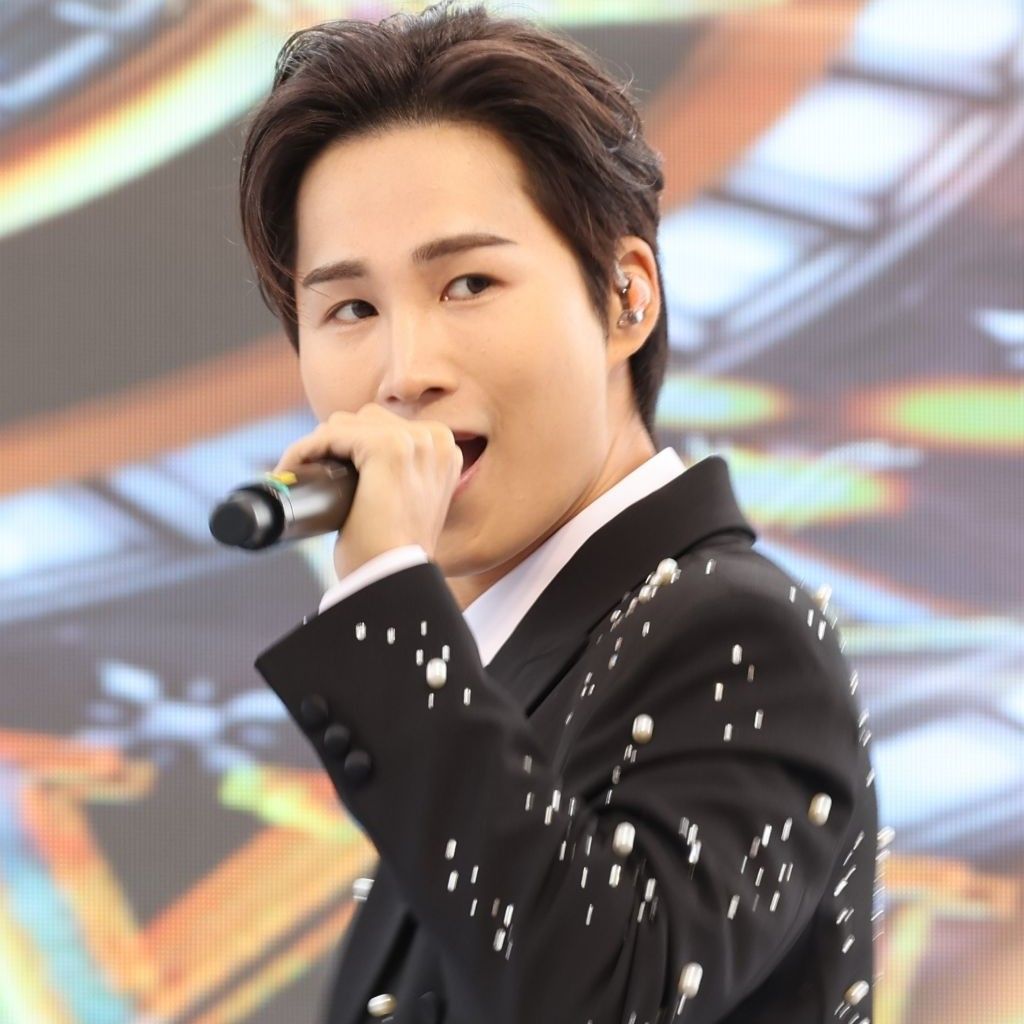 A moment captured by a fan of Kim Heejae