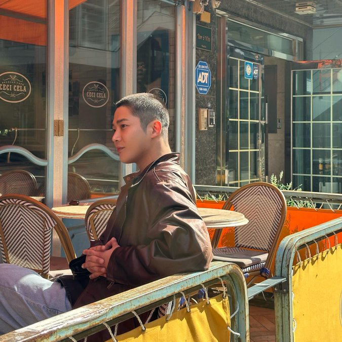 A moment captured by a fan of Rowoon