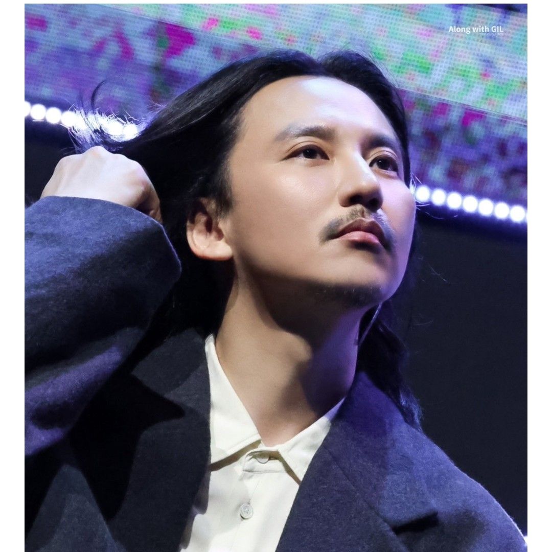 Recent activity shot of Kim Namgil