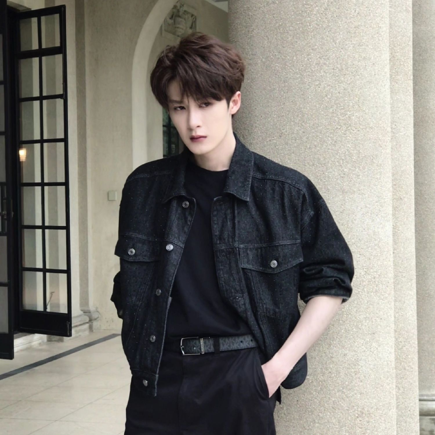 Currently spotlighted celeb post