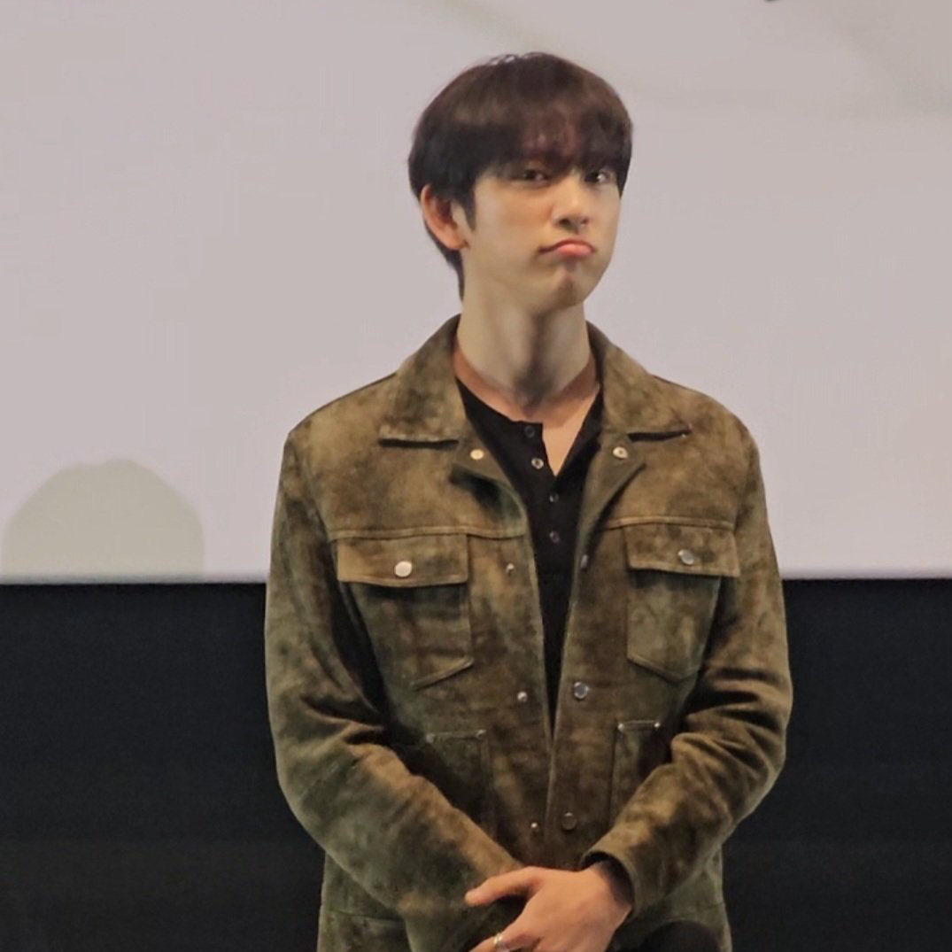 Recent activity shot of Park Jinyoung