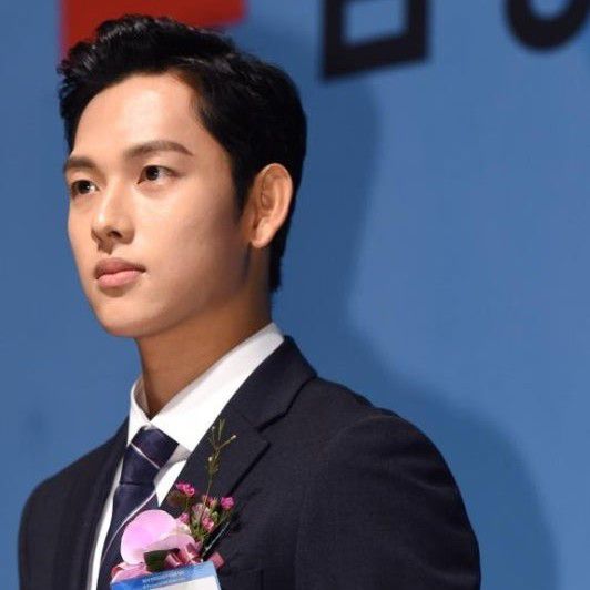 Behind-the-scenes cut of Yim Siwan