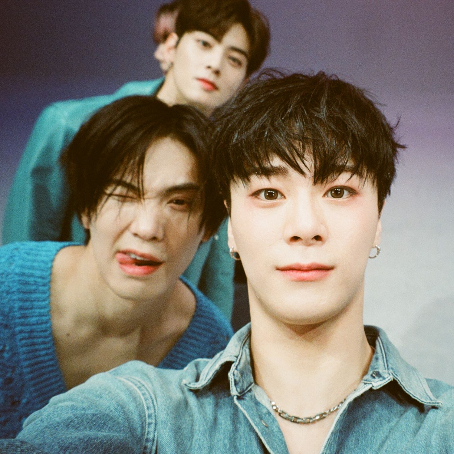 A moment captured by a fan of Cha Eunwoo