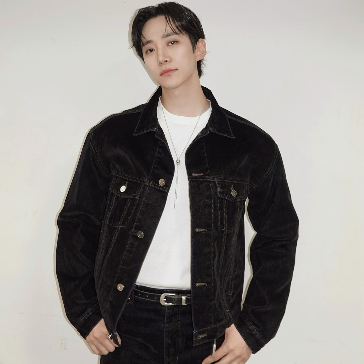 粉丝拍下的李俊昊瞬间