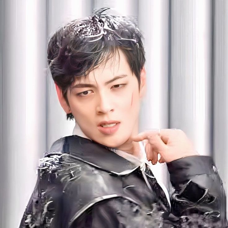 Foto terbaru dari Cha Eunwoo