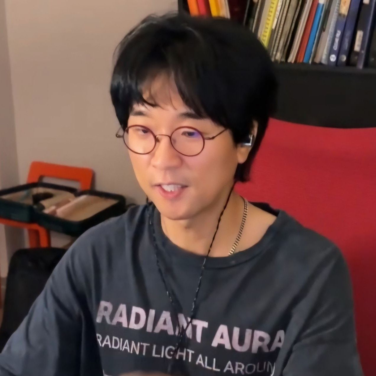 Recent activity shot of Bak Changgeun