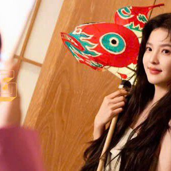 Behind-the-scenes cut of Zhang Ruonan