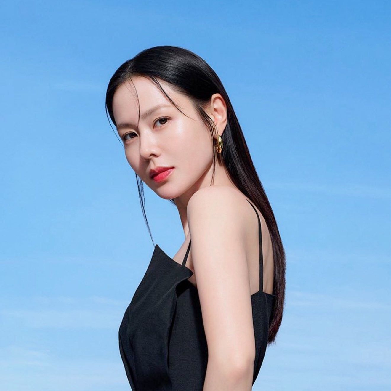 Behind-the-scenes cut of Son Yejin