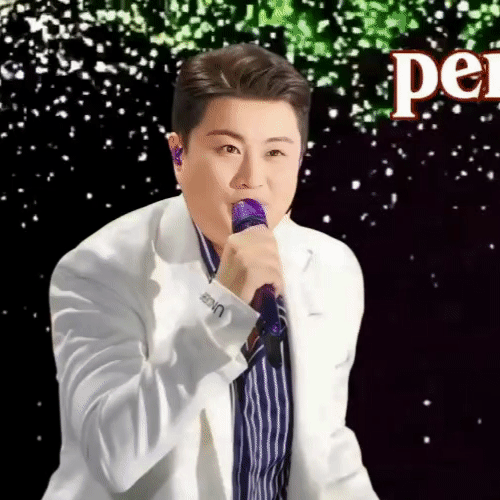 Momen yang diabadikan oleh penggemar Kim Hojoong