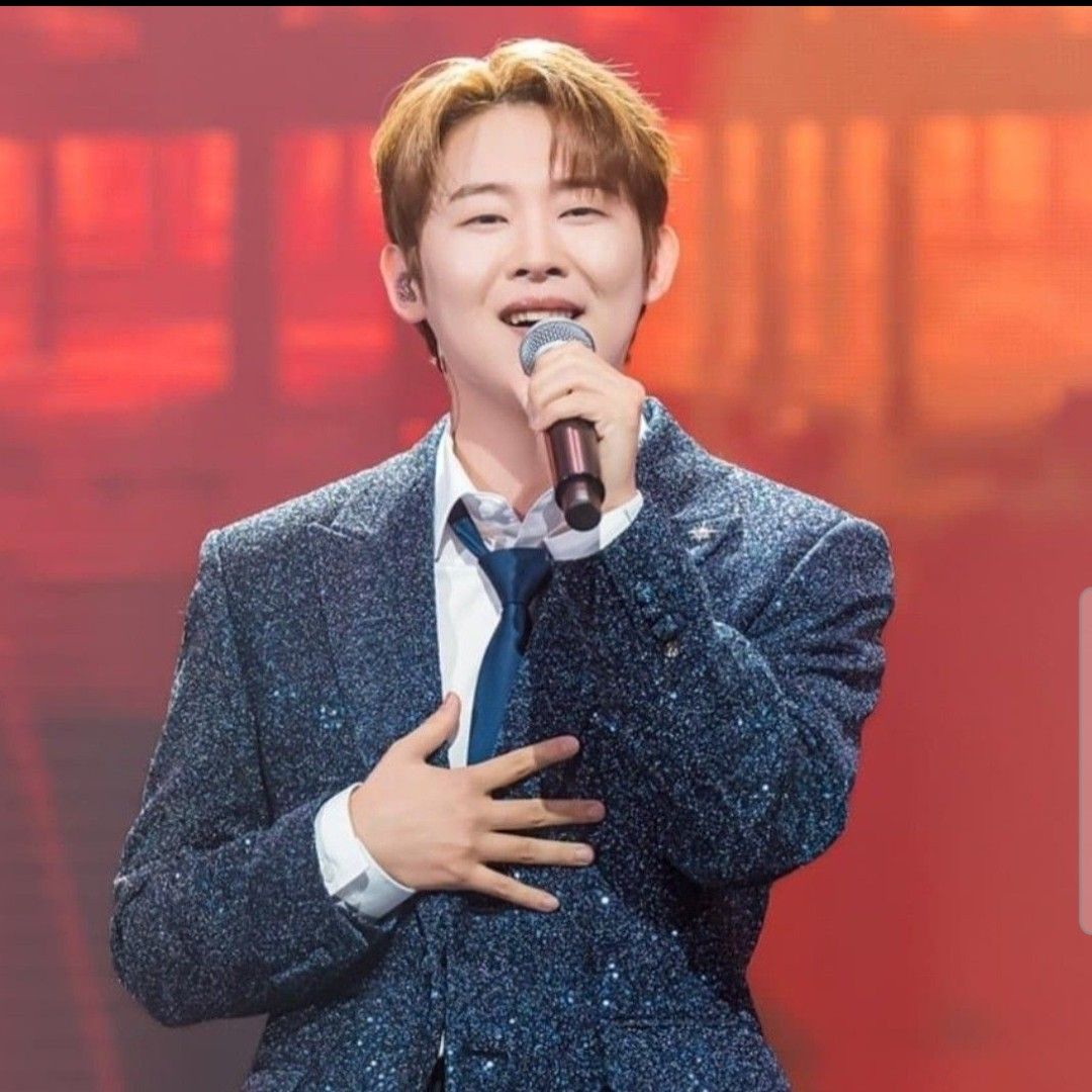 Latest photo of Jinuk