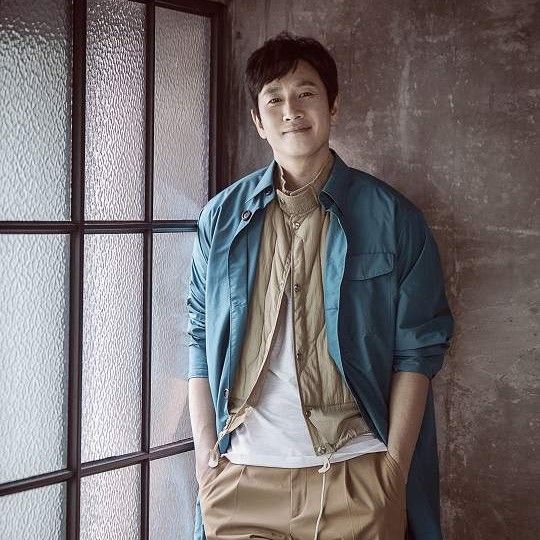 Latest photo of Lee Sunkyun