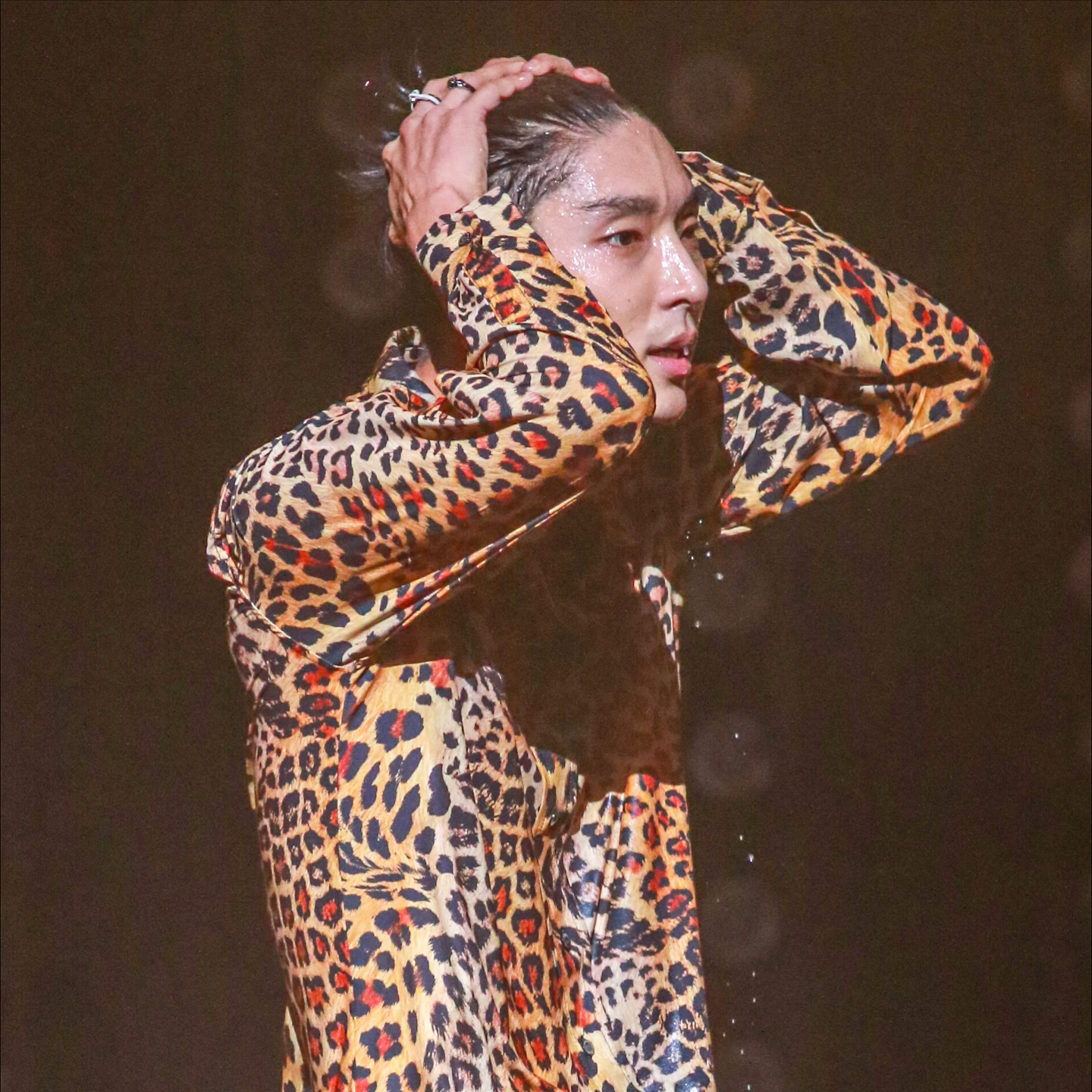 A moment captured by a fan of Lee Joongi