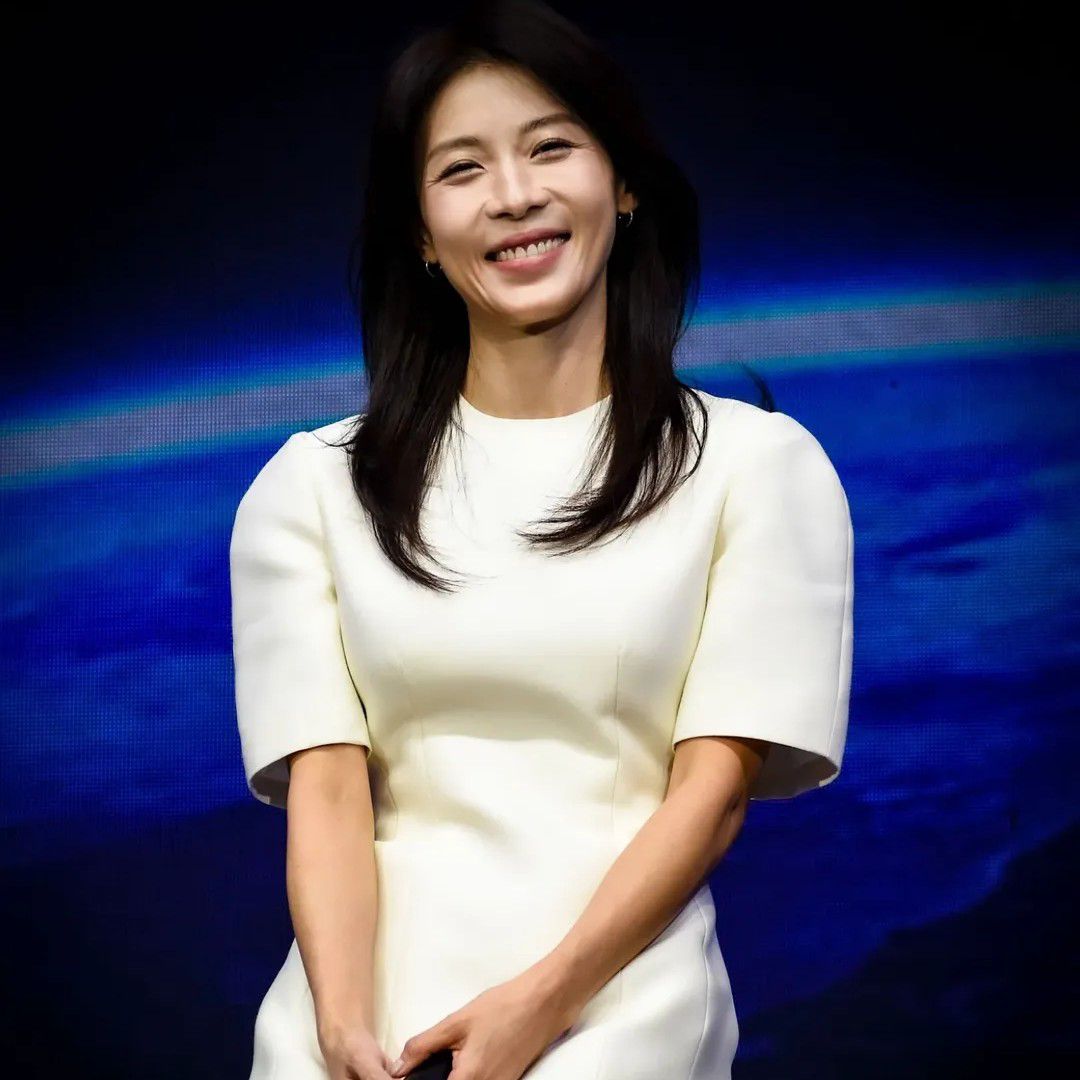 Latest photo of Ha Jiwon