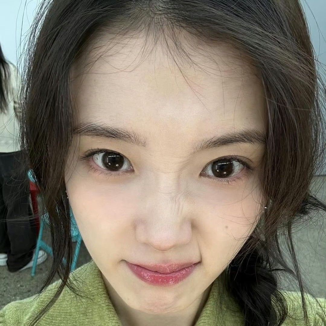 Foto terbaru dari IU