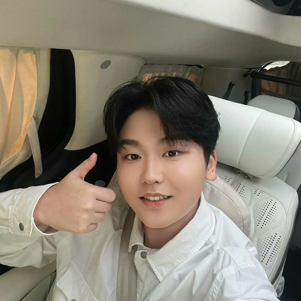 Recent activity shot of Park Sungon