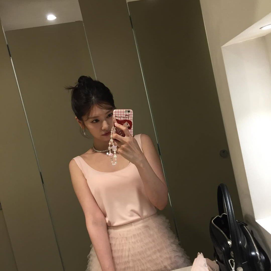 Behind-the-scenes cut of Jung Somin