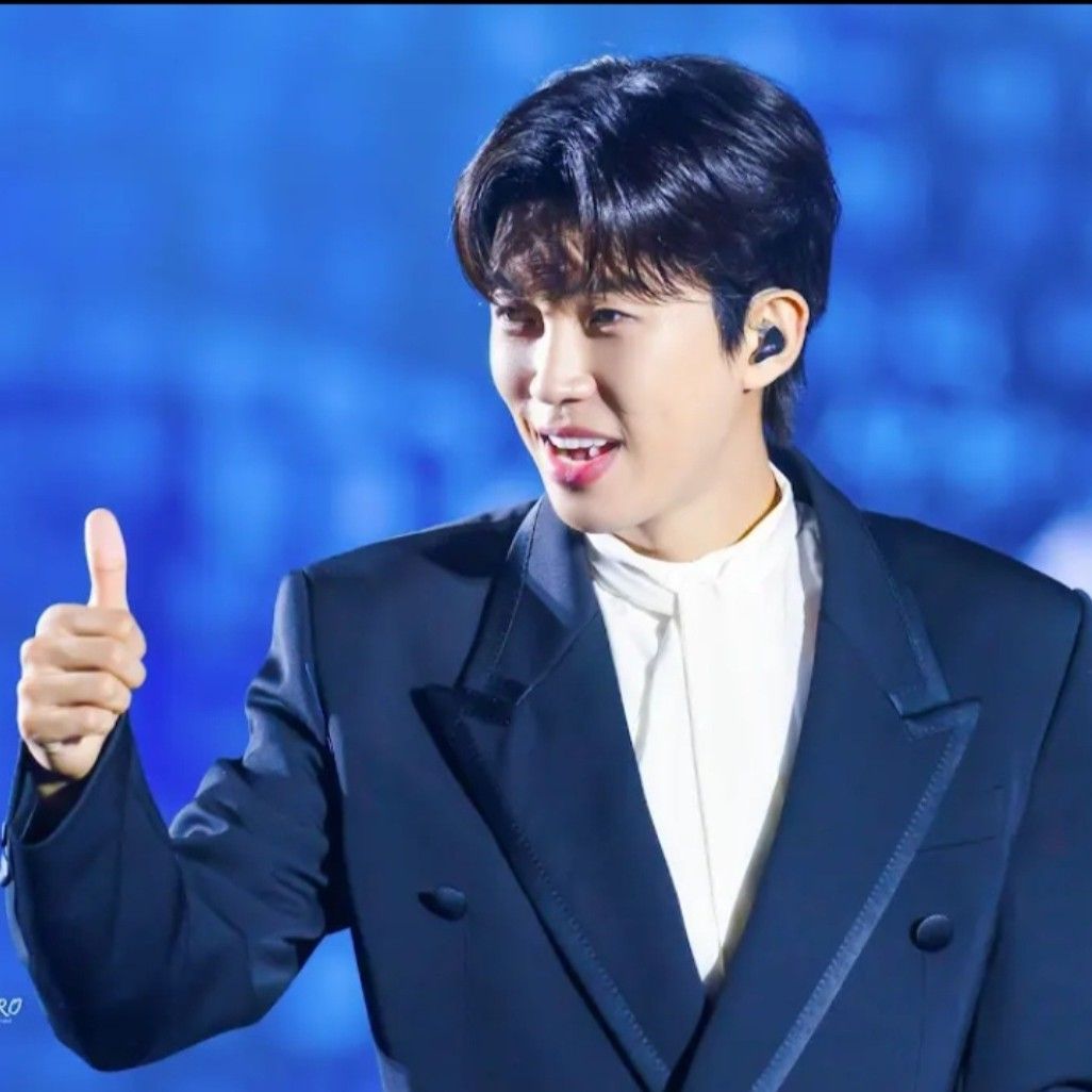 Foto terbaru dari Lim Youngwoong