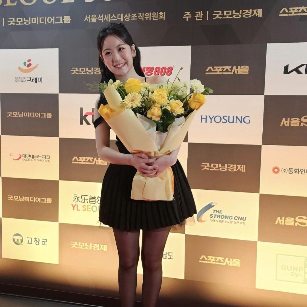 Latest photo of Oh Yujin