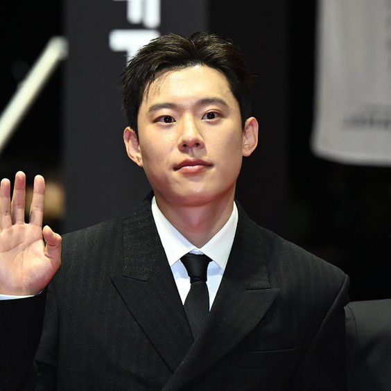 Recent activity shot of Kim Sungcheol