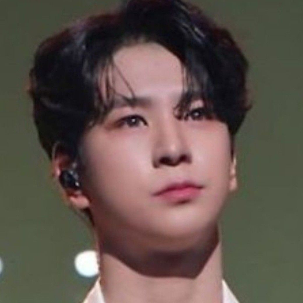 Latest photo of Jeong Dongwon