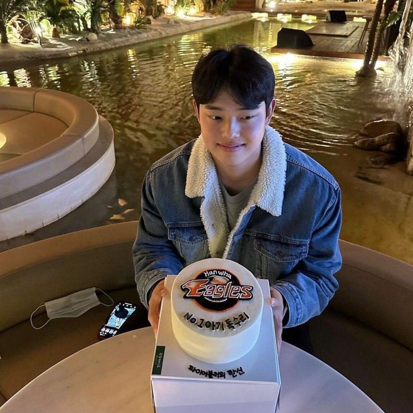 A moment captured by a fan of Moon Dongju