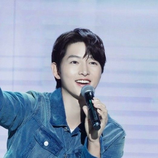 ソン・ジュンギの最新写真