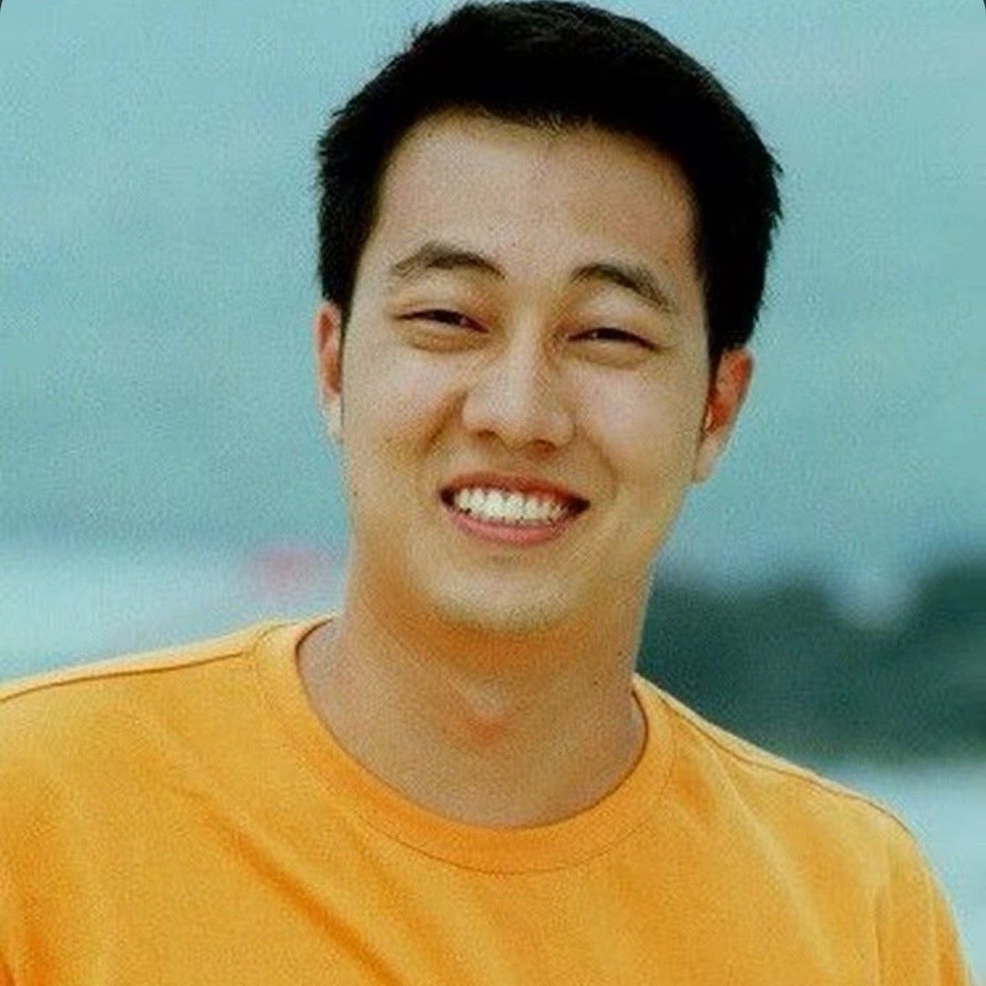 Behind-the-scenes cut of So Jisub