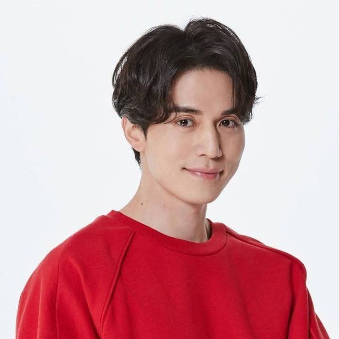 A moment captured by a fan of Lee Dongwook