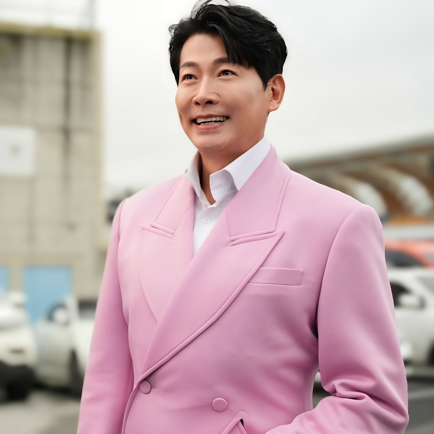 Latest photo of Kim Yongpil