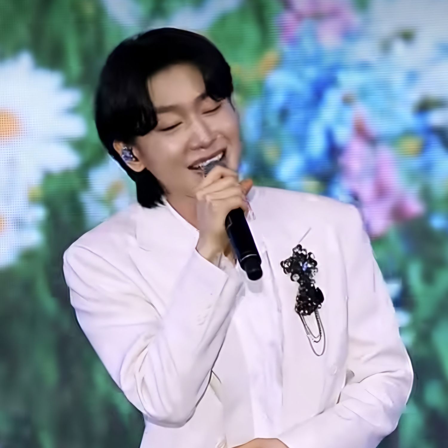 Latest photo of Kim Yongbin