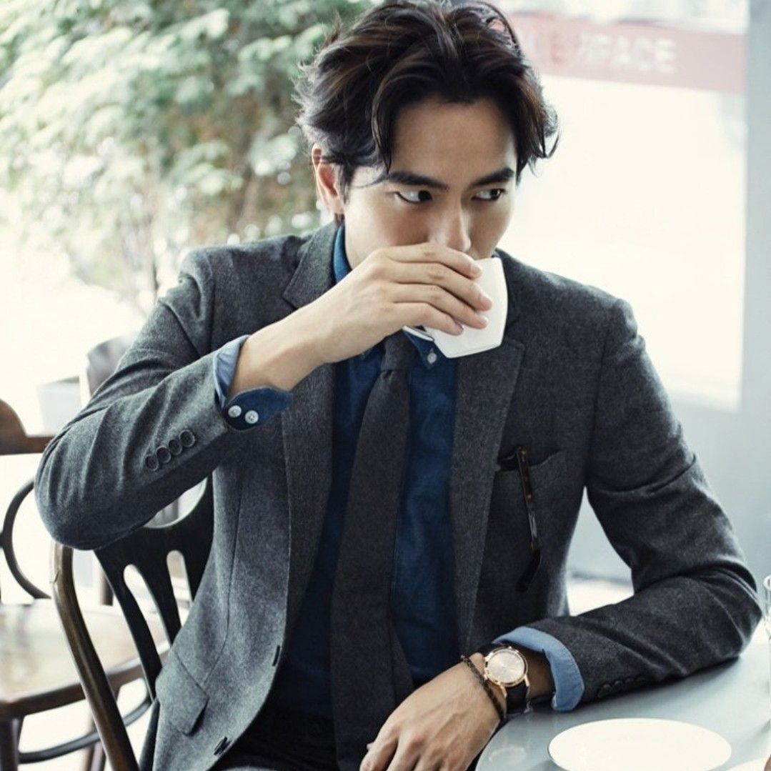 Latest photo of Lee Jinwook