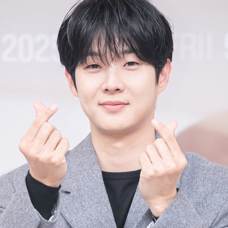 Recent activity shot of Choi Wooshik