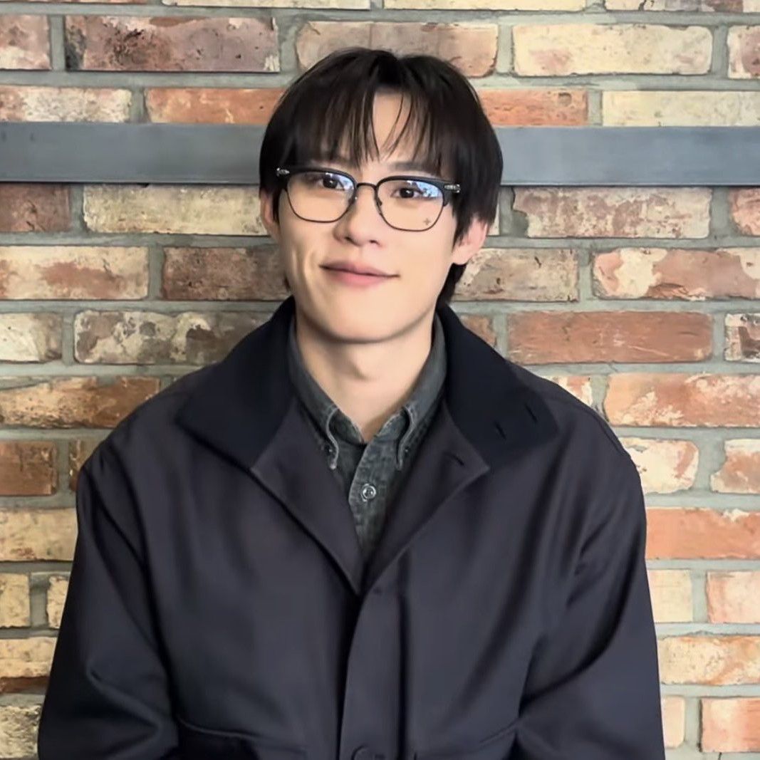 Behind-the-scenes cut of Kim Sungcheol