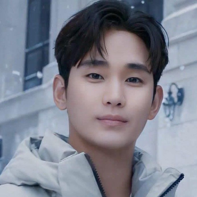 Latest photo of Kim Soohyun