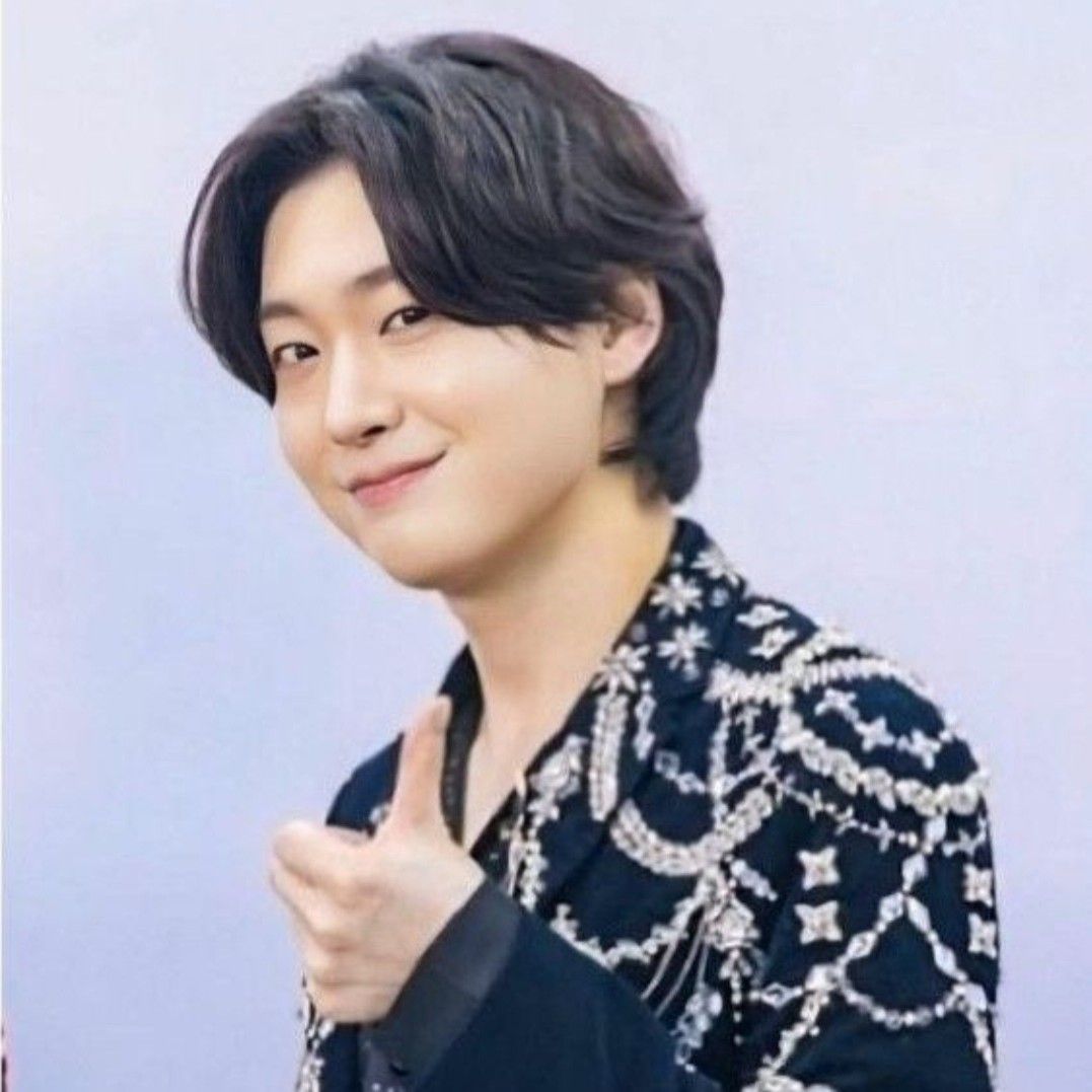 Behind-the-scenes cut of Kim Yongbin