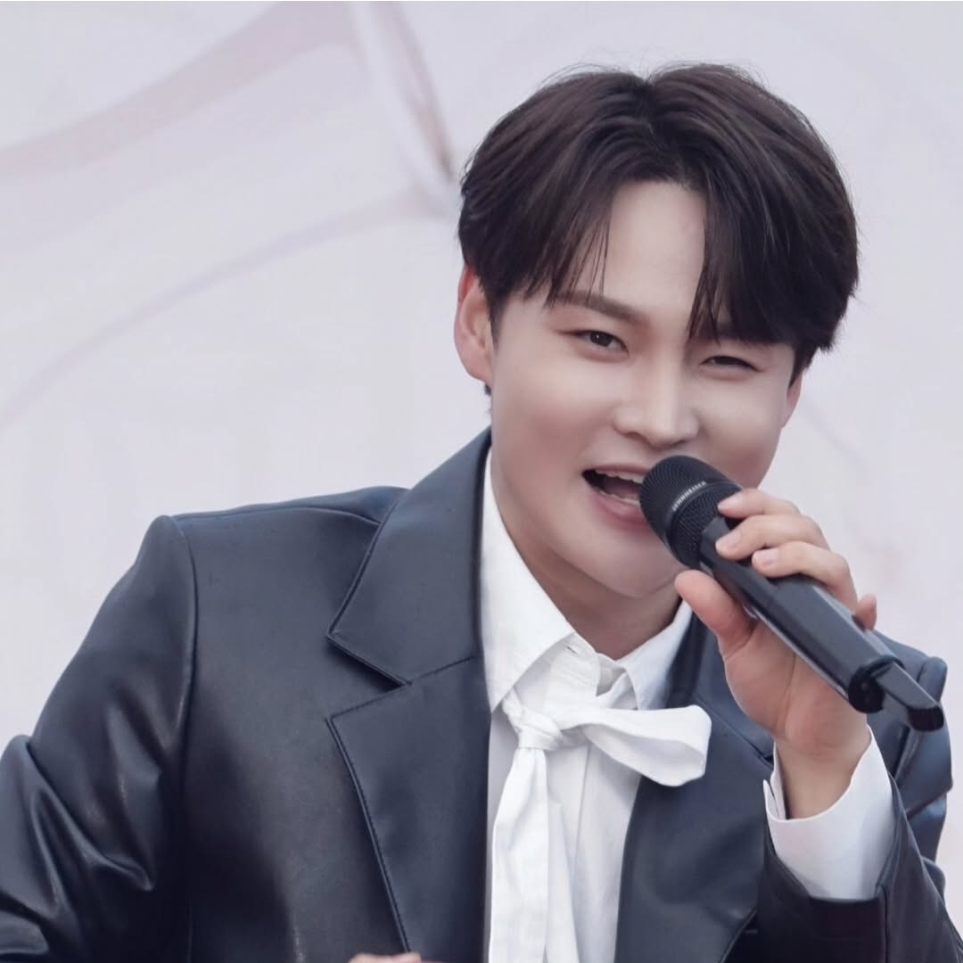 粉絲拍下的朴瑞鎮瞬間