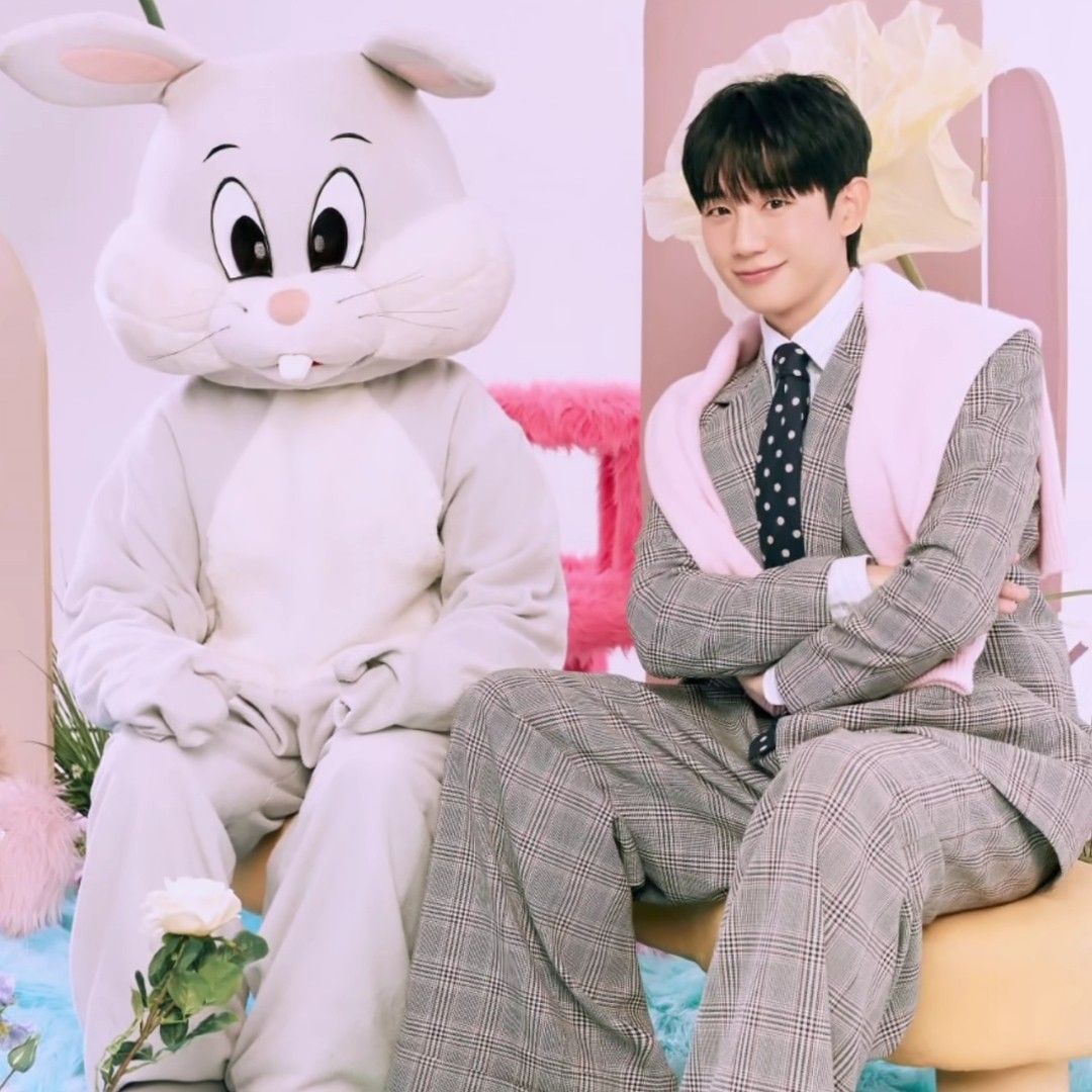 丁海寅的近期活動照