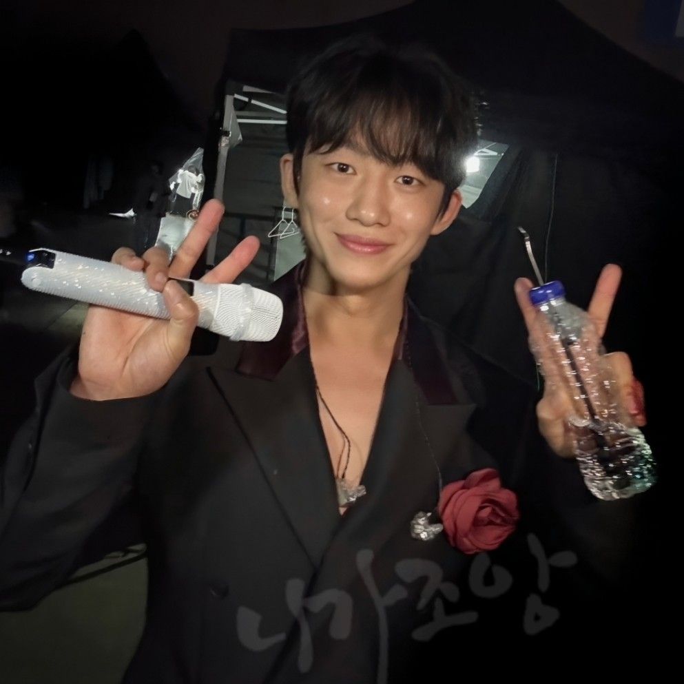 Behind-the-scenes cut of Shin Seungtae