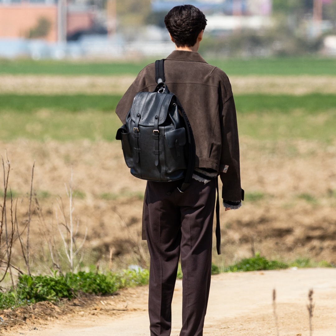 Behind-the-scenes cut of Park Haejin