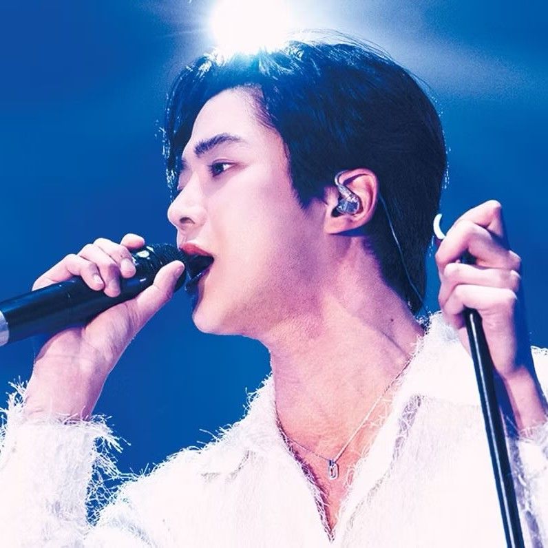 Momen yang diabadikan oleh penggemar Rowoon