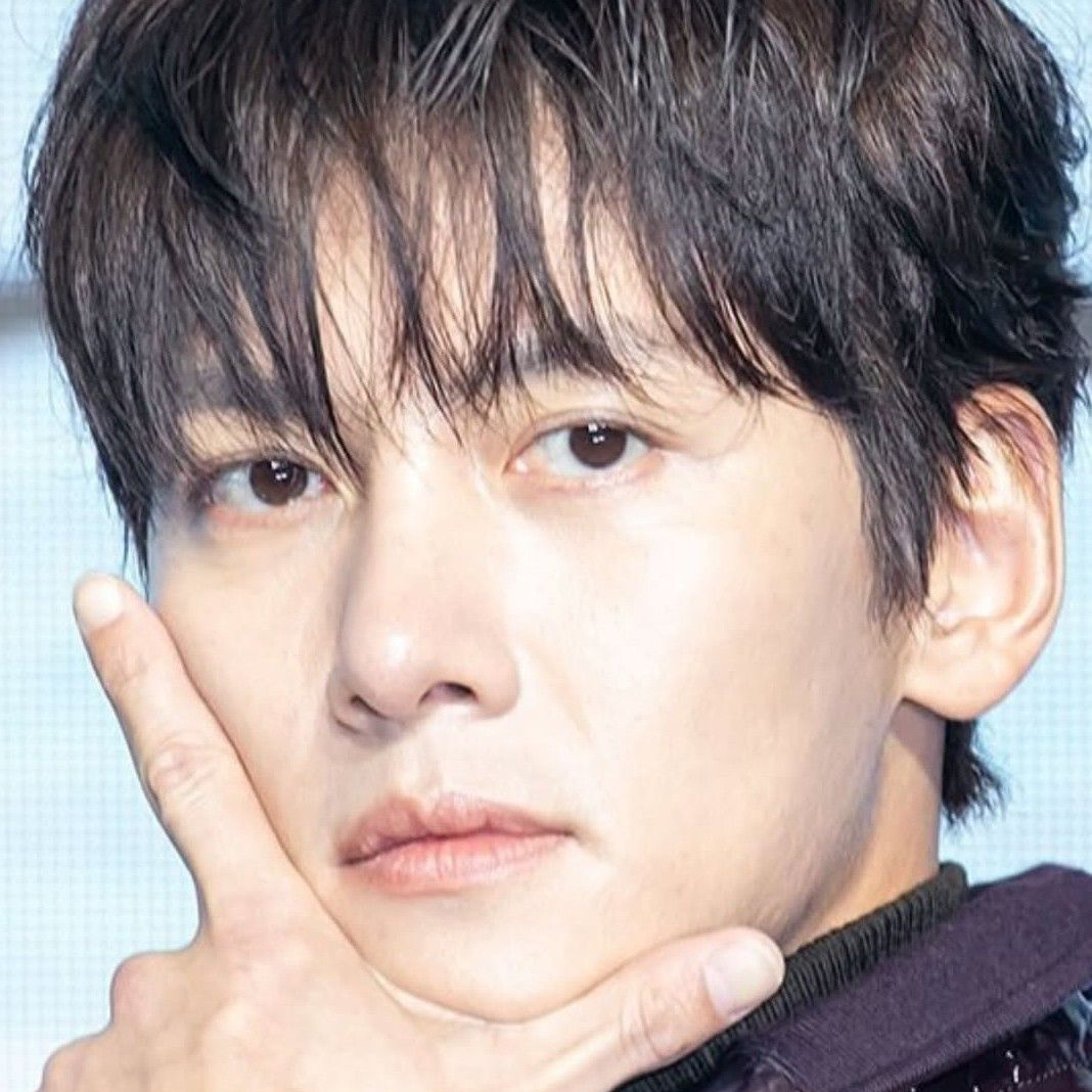 粉絲拍下的池昌旭瞬間