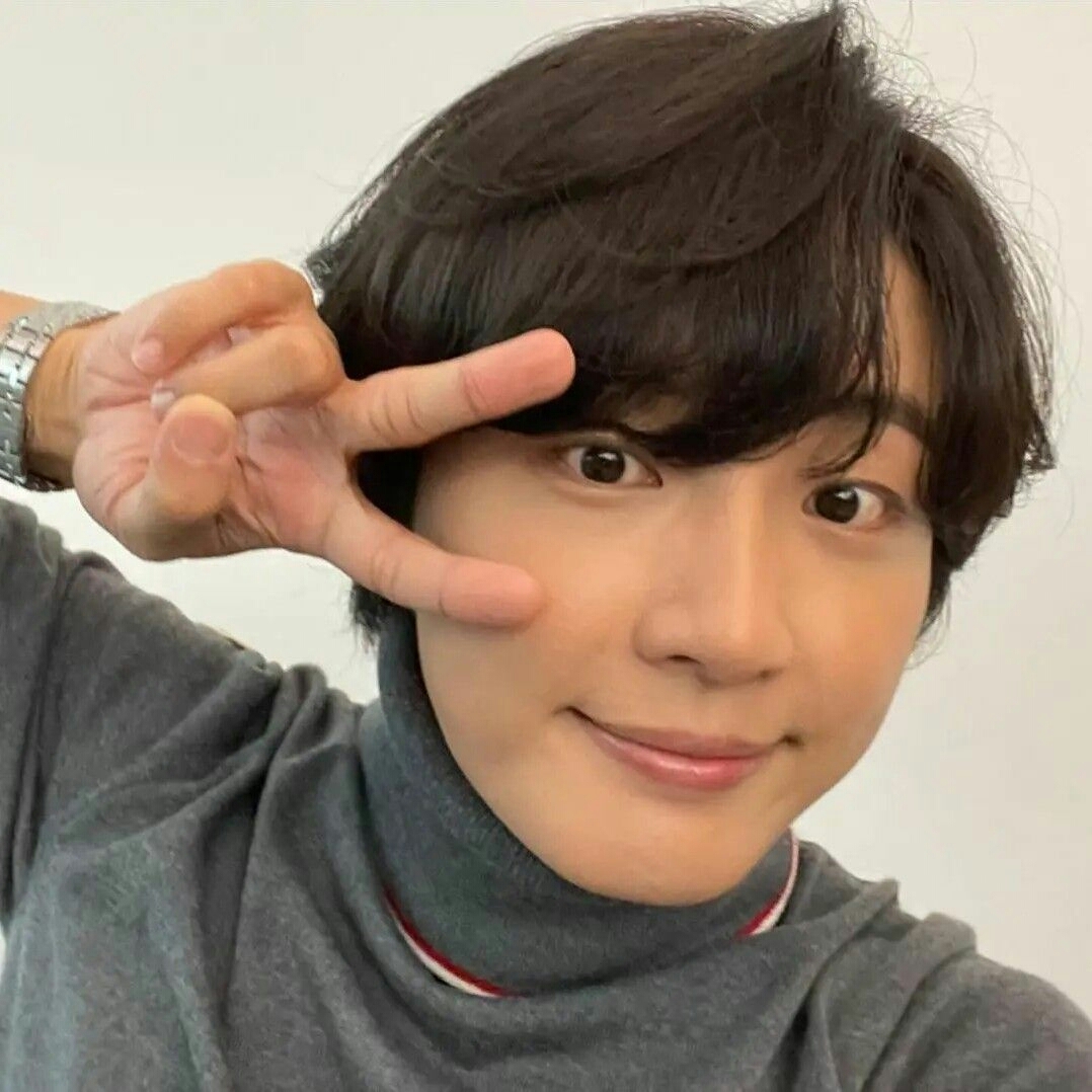 A moment captured by a fan of Yoon Shiyoon