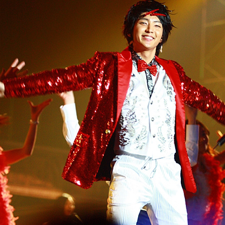 A moment captured by a fan of Lee Joongi